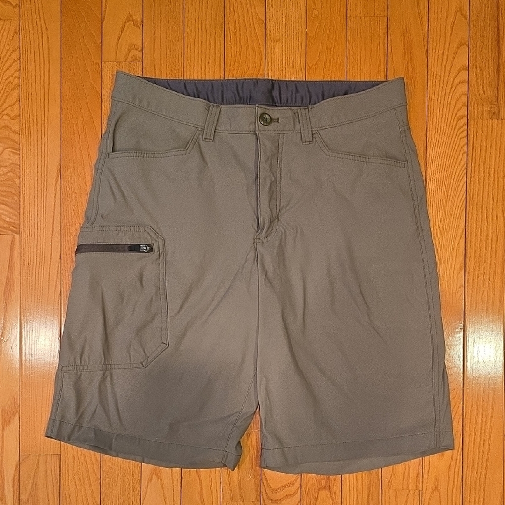 Mens Eddie Bauer 33" Olive Cargo Shorts